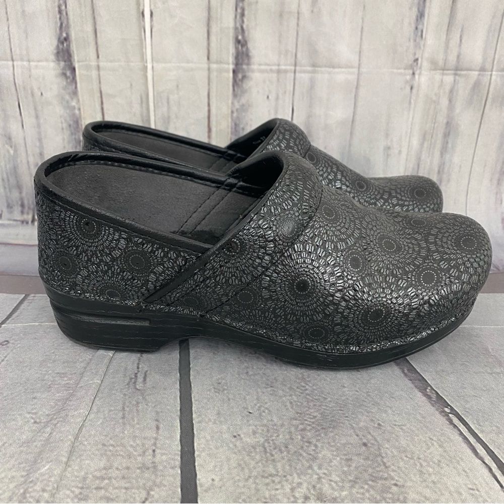Dansko Sunburst Pewter Black Leather Professional Clogs Shoes Mules 37 6.5-7